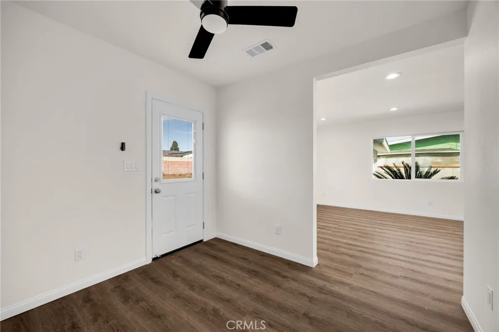 17748 Owen Street, Fontana, California 92335 home-pic-12