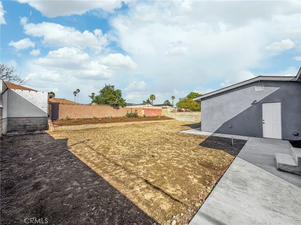 17748 Owen Street, Fontana, California 92335 home-pic-27