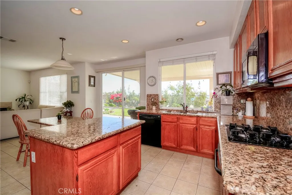 21401 Greyson, Moreno Valley, California 92557 home-pic-17