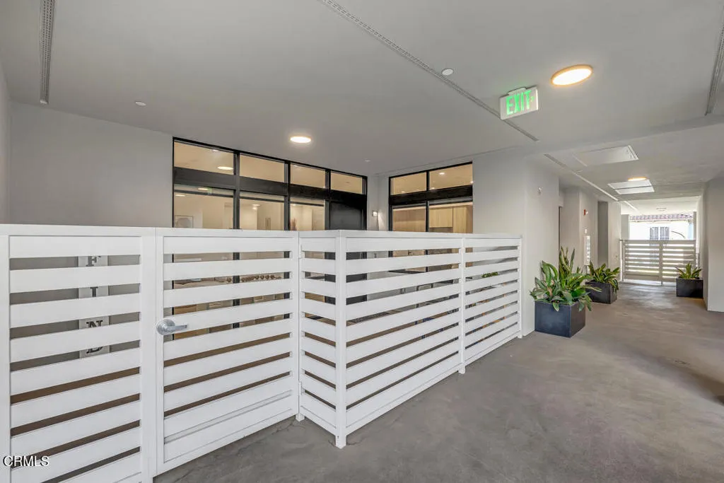 178 S Euclid Avenue 310, Pasadena, California 91101 home-pic-3