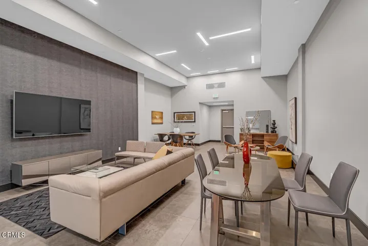 Euclid Ave MLS-5