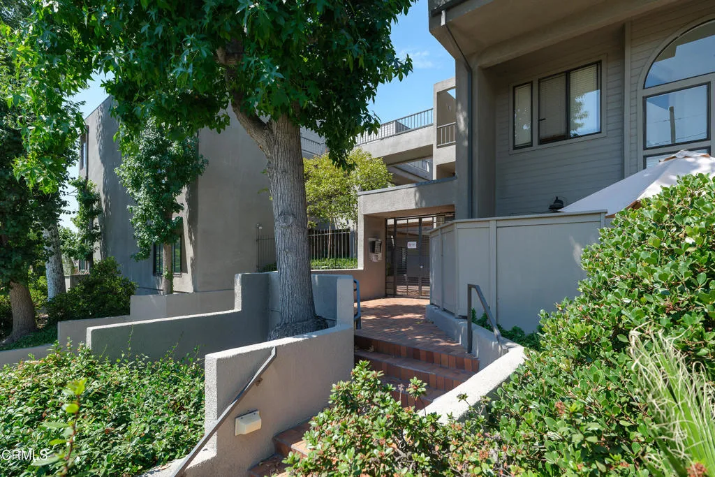 1310 E Orange Grove Boulevard 114, Pasadena, California 91104 home-pic-37