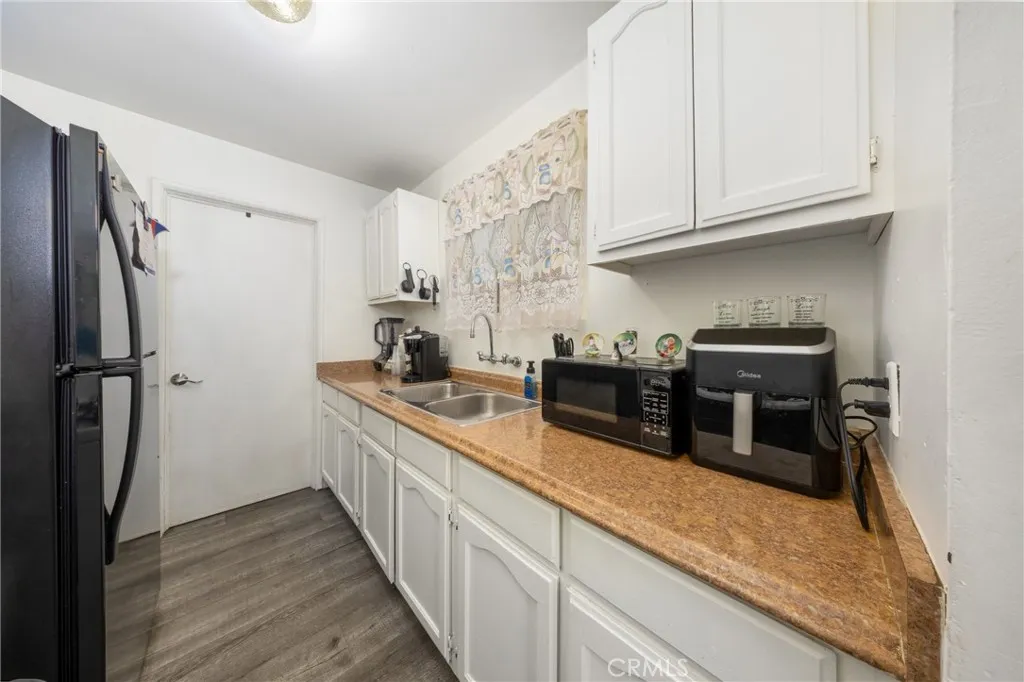 811 E Nocta, Ontario, California 91764 home-pic-10