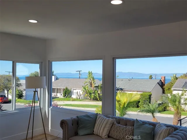View on Clear day Livingroom