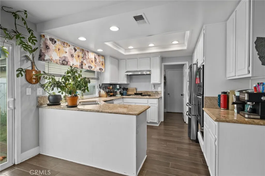 5810 Greens Drive, Riverside, California 92509 home-pic-12