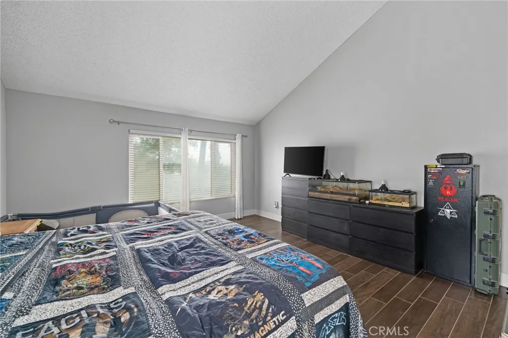 5810 Greens Drive, Riverside, California 92509 home-pic-21