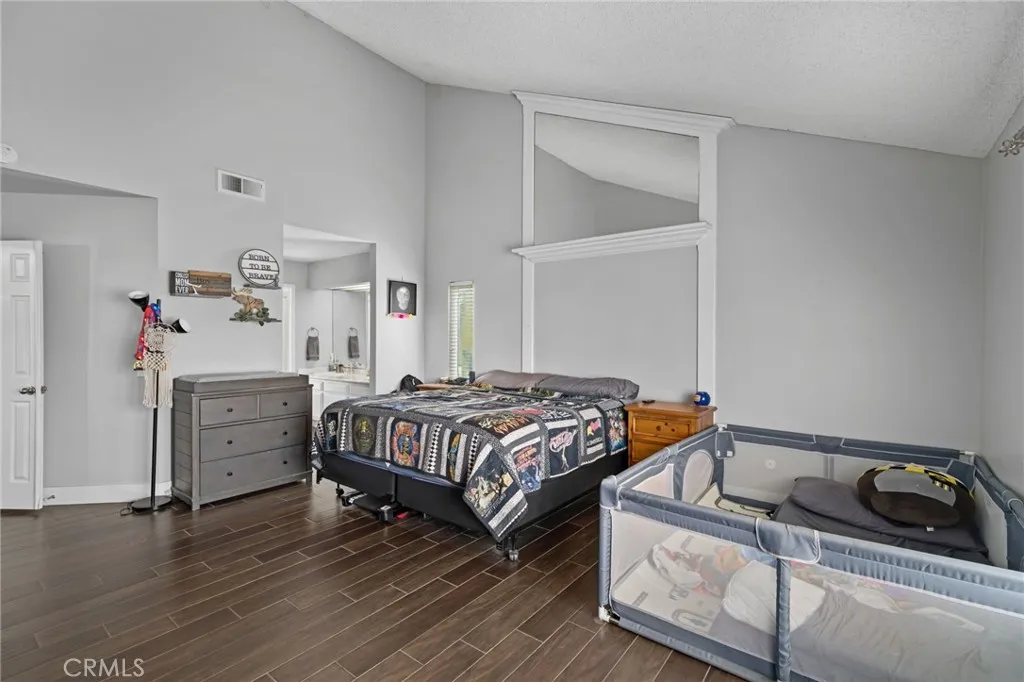 5810 Greens Drive, Riverside, California 92509 home-pic-20