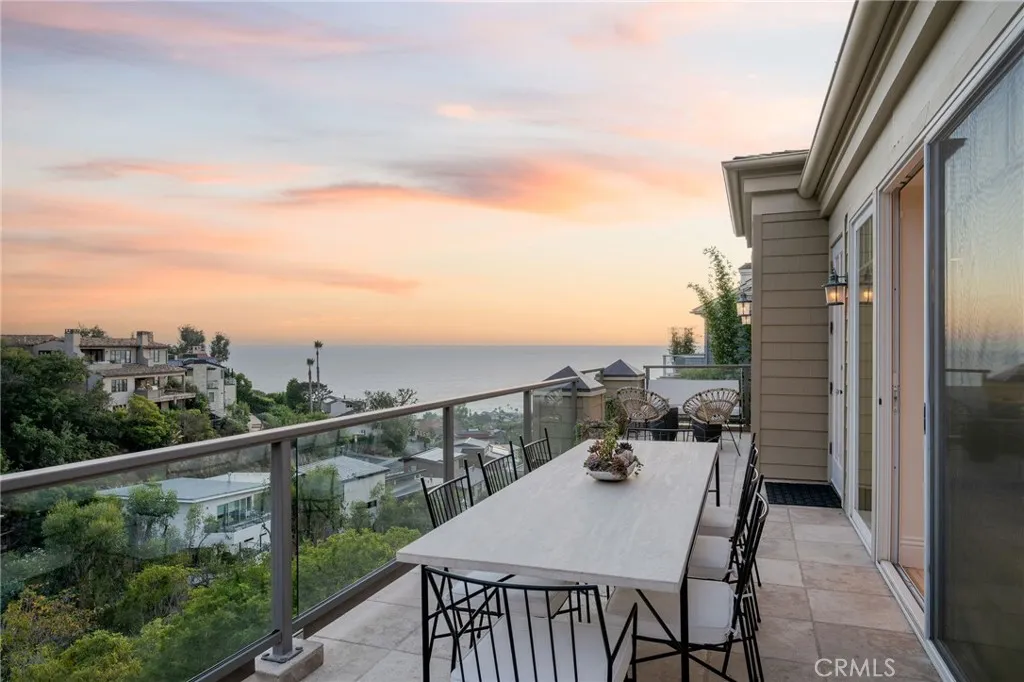 846 Diamond Street, Laguna Beach, California 92651 home-pic-1