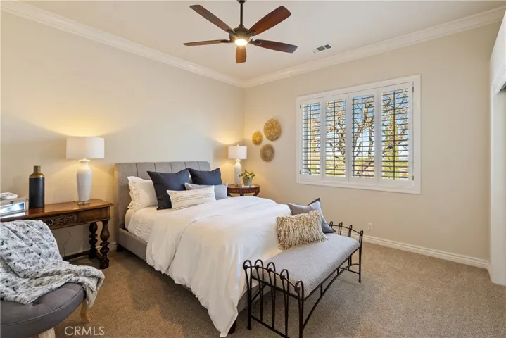 Guest bedroom 1