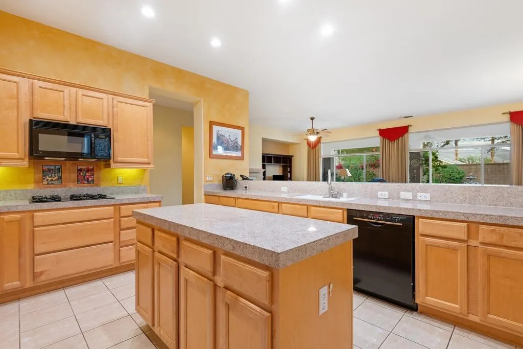 35370 Flute Avenue, Palm Desert, California 92211 home-pic-8