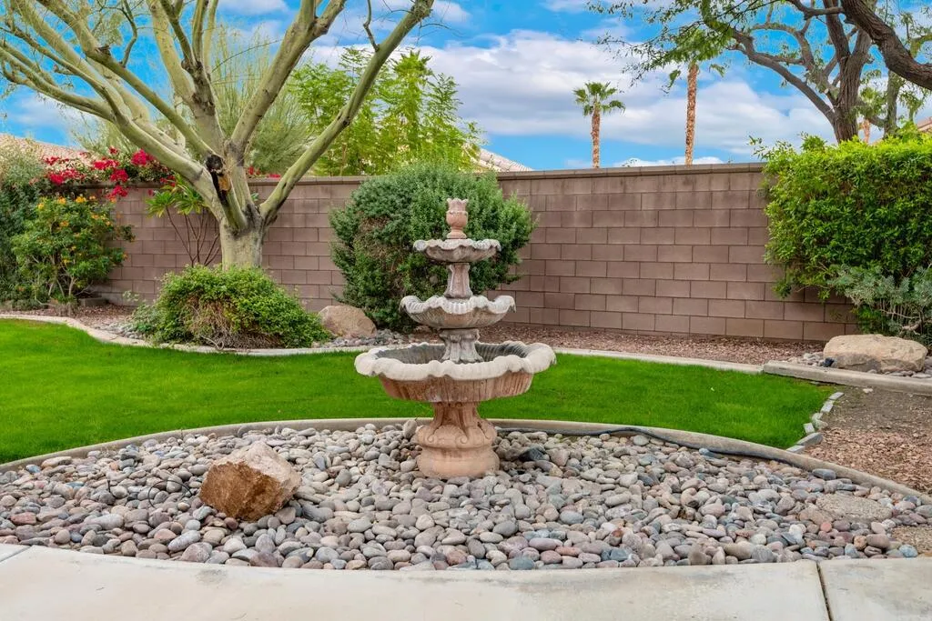 35370 Flute Avenue, Palm Desert, California 92211 home-pic-22