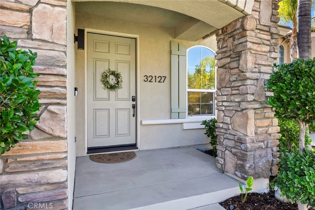 32127 Camino Rabago, Temecula, California 92592 home-pic-7