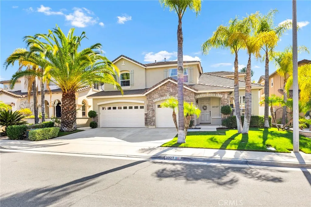 32127 Camino Rabago, Temecula, California 92592 home-pic-1