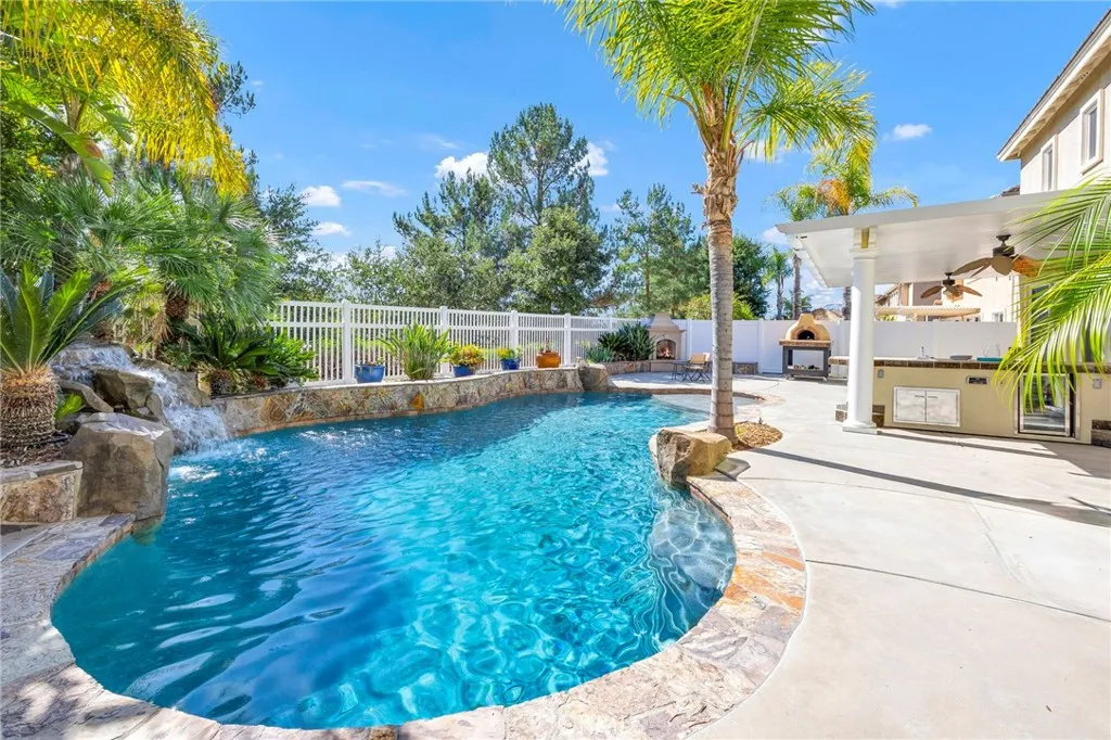 32127 Camino Rabago, Temecula, California 92592 home-pic-46