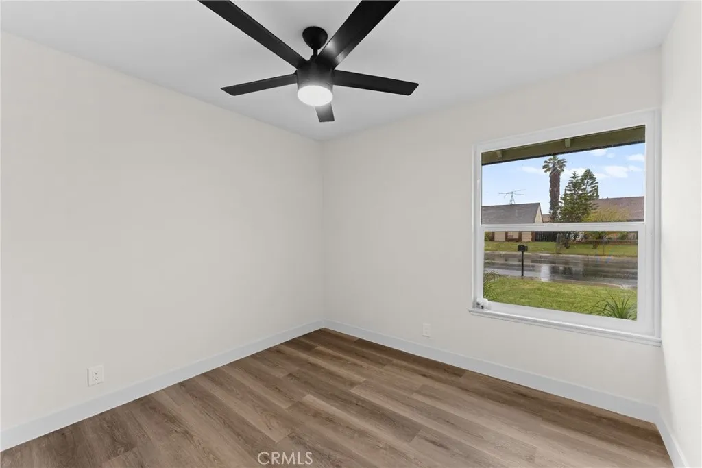 1365 W Etiwanda Avenue, Rialto, California 92376 home-pic-17