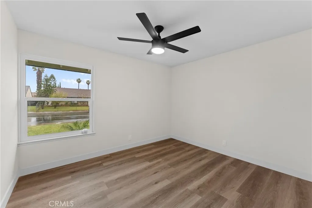 1365 W Etiwanda Avenue, Rialto, California 92376 home-pic-19