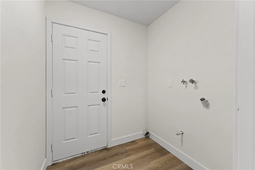 1365 W Etiwanda Avenue, Rialto, California 92376 home-pic-12