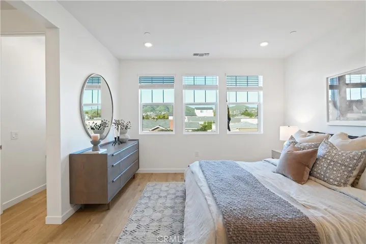 2nd Level Large Primary Suite