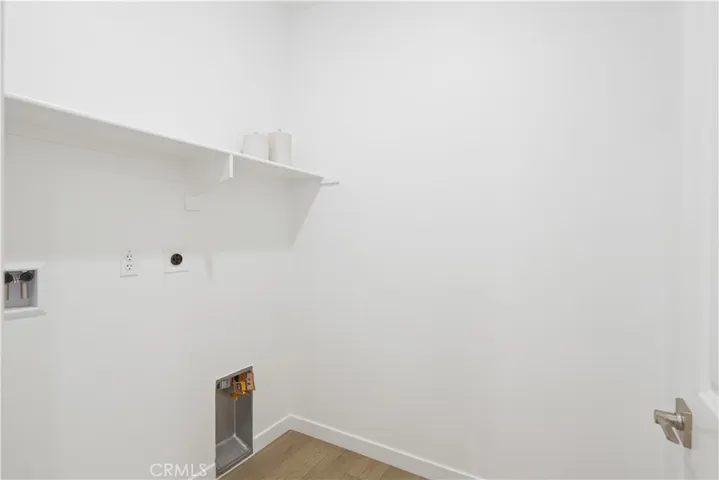 2nd Level Side-by-side Laundry Room