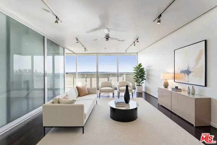 Virtual Living Room