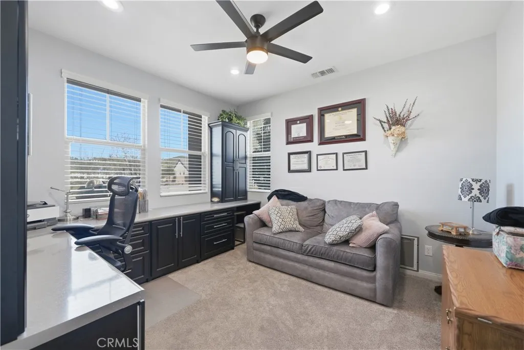 37686 Golden Eagle Avenue, Murrieta, California 92563 home-pic-7