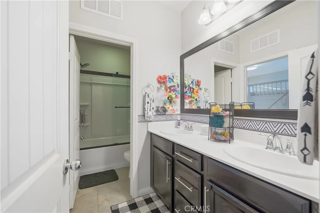37686 Golden Eagle Avenue, Murrieta, California 92563 home-pic-28