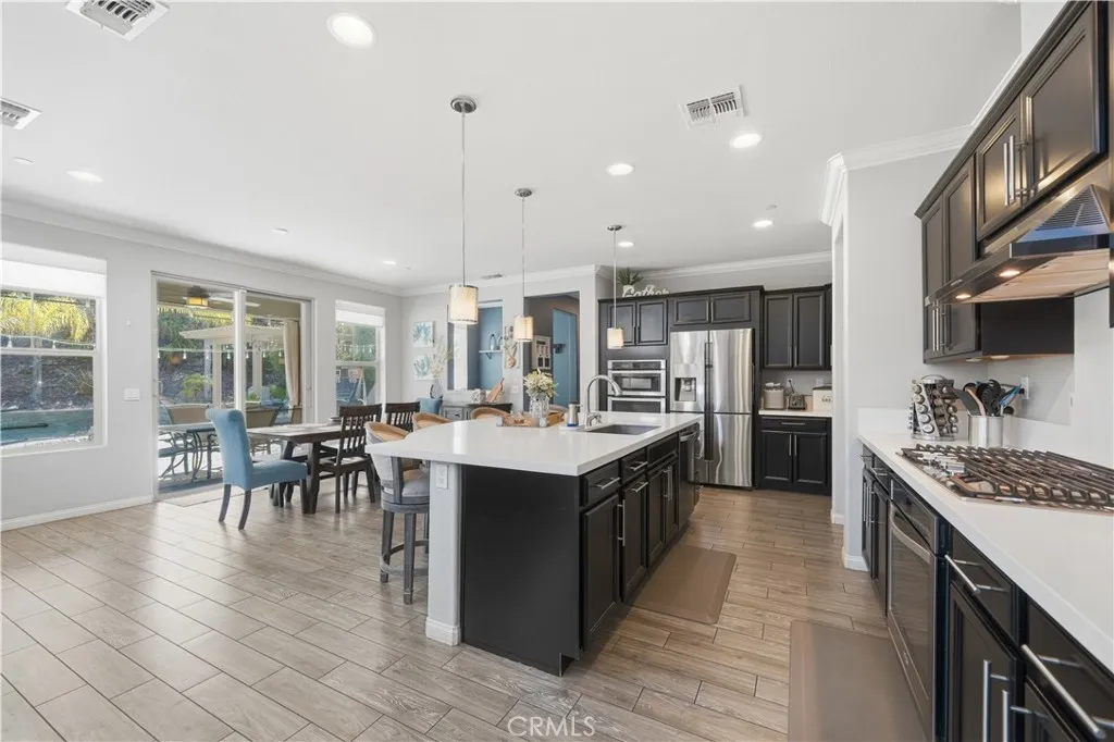 37686 Golden Eagle Avenue, Murrieta, California 92563 home-pic-13