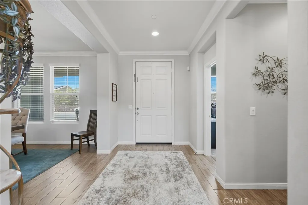 37686 Golden Eagle Avenue, Murrieta, California 92563 home-pic-6