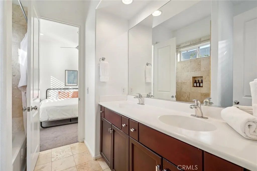 1420 E Via Escuela, Palm Springs, California 92262 home-pic-29