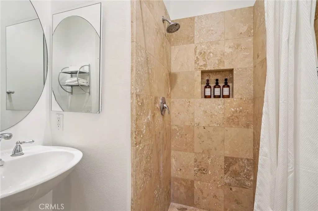 1420 E Via Escuela, Palm Springs, California 92262 home-pic-44