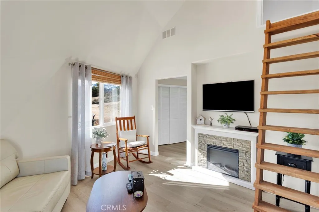 8322 Lebec Road, Pinon Hills, California 92372 home-pic-32
