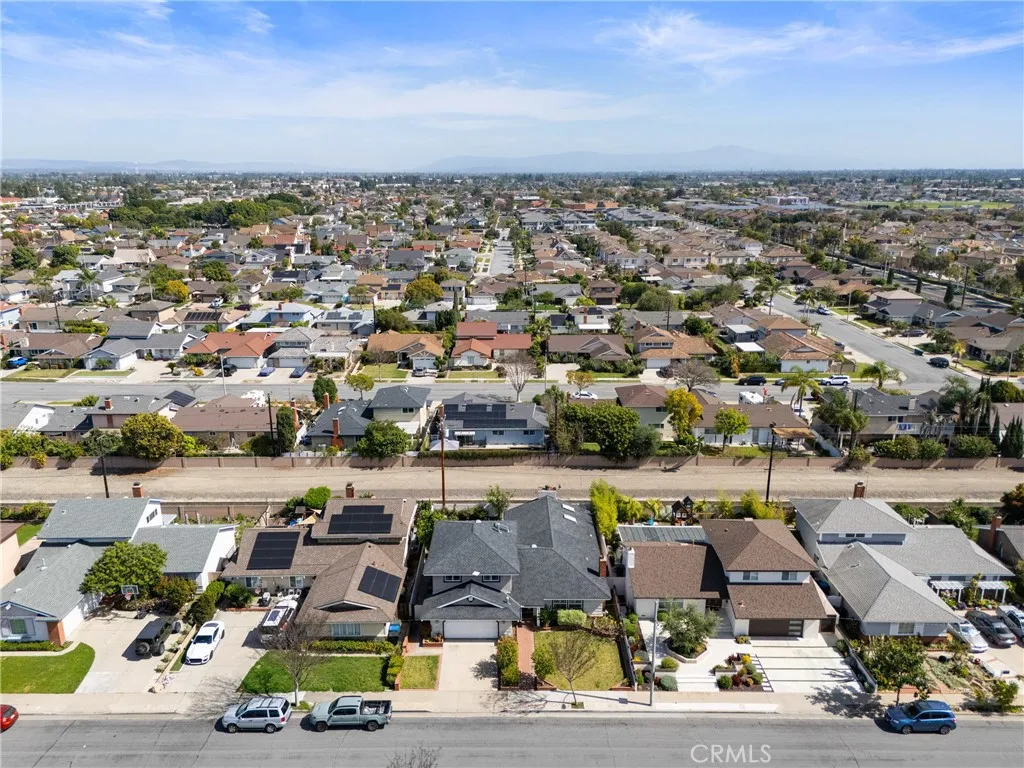 9432 Alderbury, Cypress, California 90630 home-pic-4