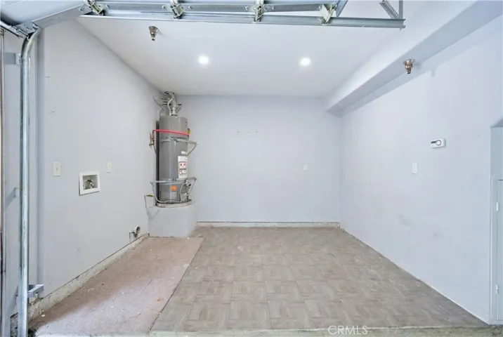 Laundry/Storage Area