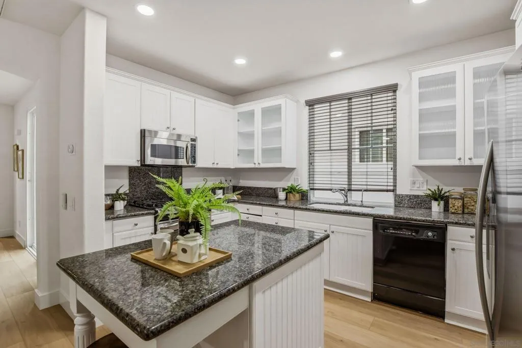 28848 Laurel Ln, Temecula, California 92591 home-pic-24
