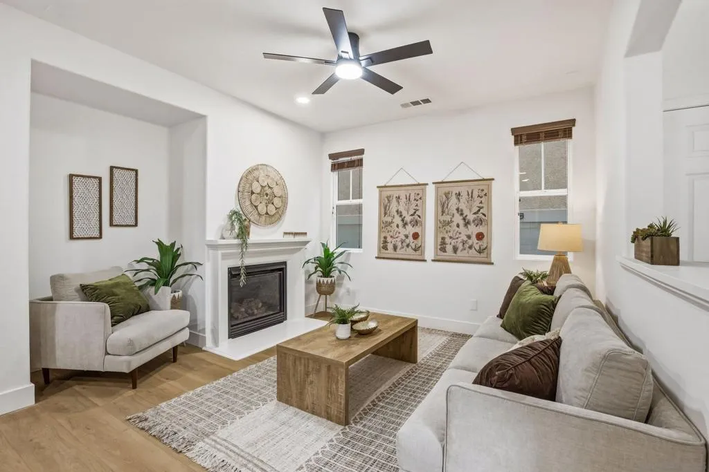 28848 Laurel Ln, Temecula, California 92591 home-pic-4
