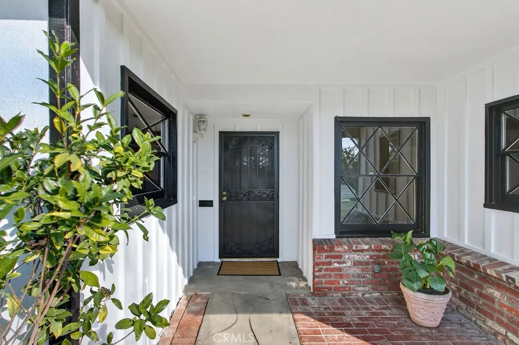 10904 1st Avenue, Whittier, California 90603 home-pic-21