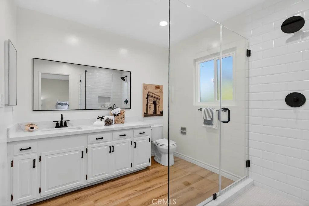 10904 1st Avenue, Whittier, California 90603 home-pic-12