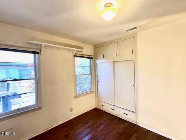 715 W Robert Avenue, Oxnard, California 93030 home-pic-18