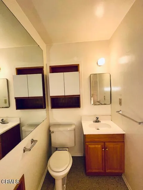 715 W Robert Avenue, Oxnard, California 93030 home-pic-13
