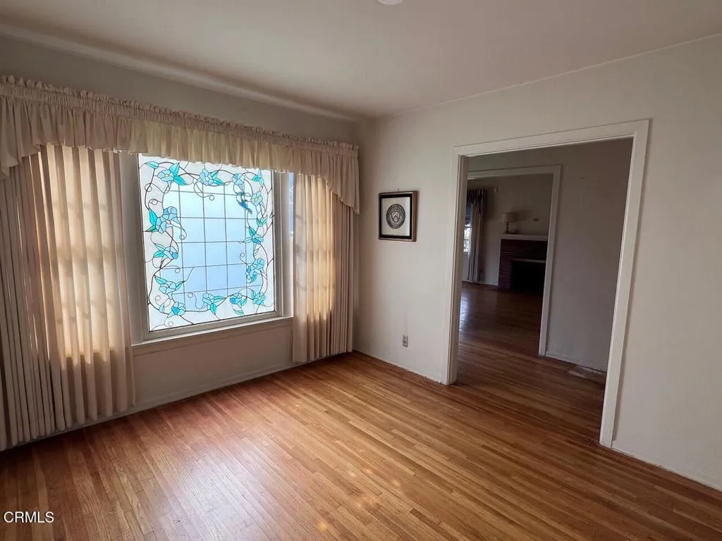 715 W Robert Avenue, Oxnard, California 93030 home-pic-10