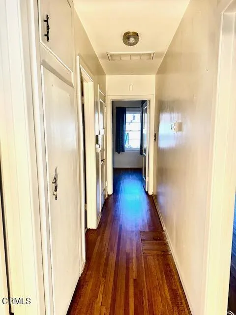 715 W Robert Avenue, Oxnard, California 93030 home-pic-21