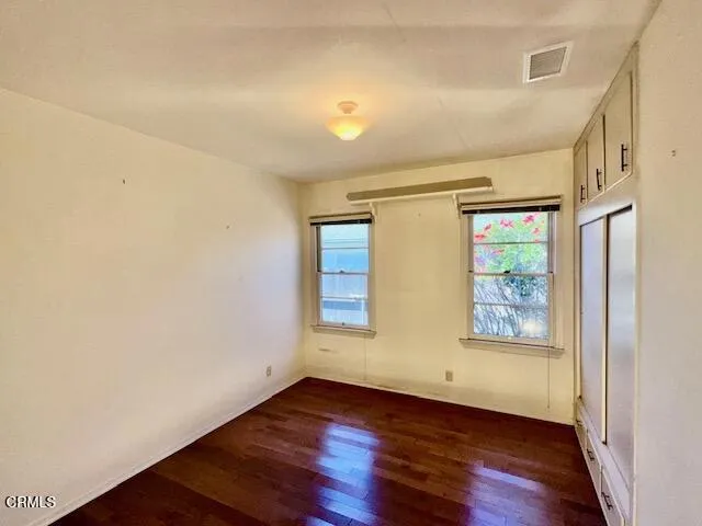 715 W Robert Avenue, Oxnard, California 93030 home-pic-17