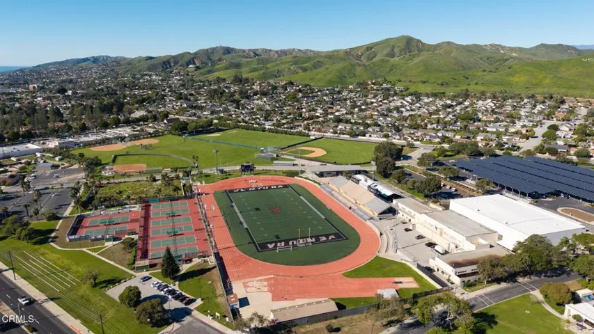 16-web-or-mls-UpmarketMedia-VentColl (1)