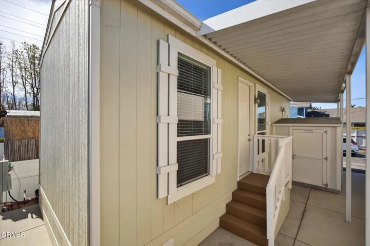 14-web-or-mls-UpmarketMedia-3975Tel-041