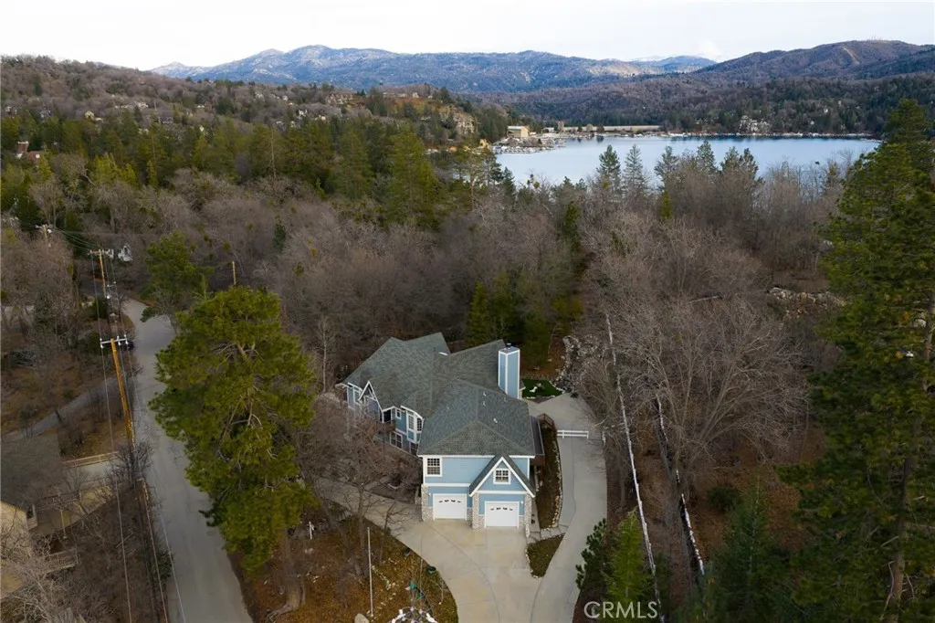 28537 North Shore, Lake Arrowhead, California 92352 home-pic-2