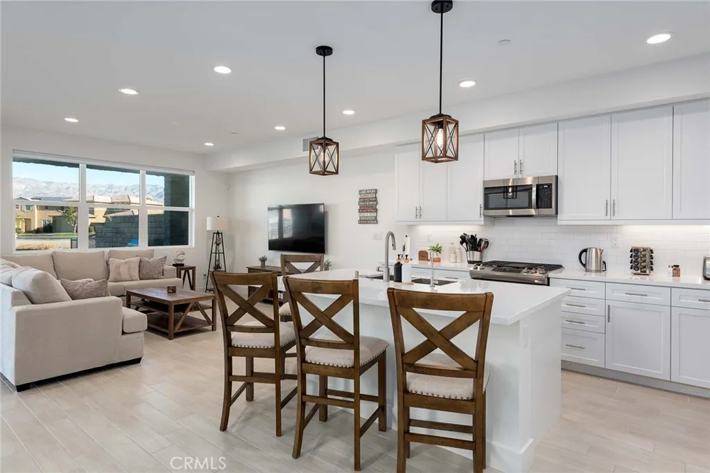 84650 Litorale Court, Indio, California 92203 home-pic-3