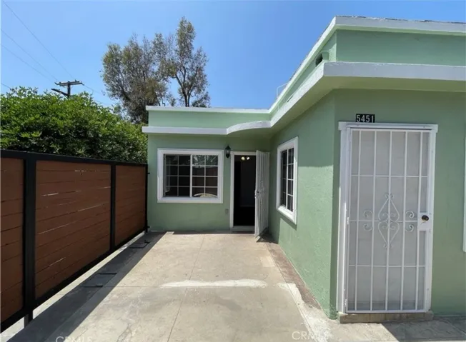 Inside front unit gate facing front door
