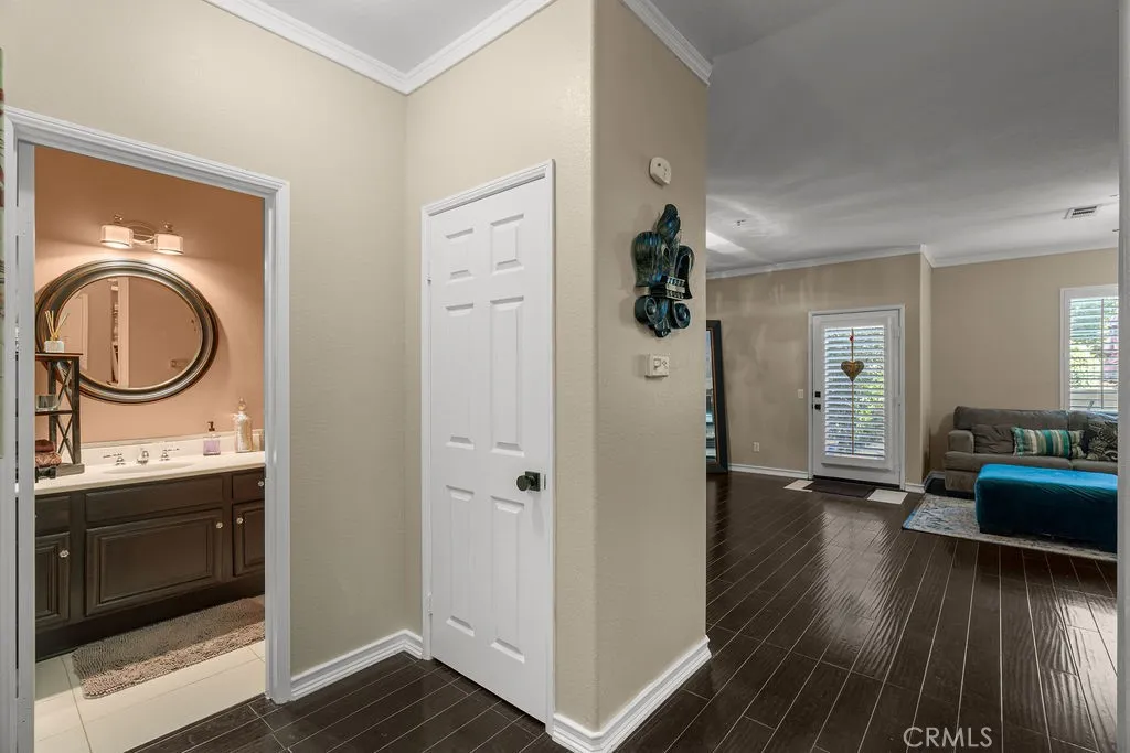 1360 Ashton Park Lane, Newbury Park, California 91320 home-pic-11