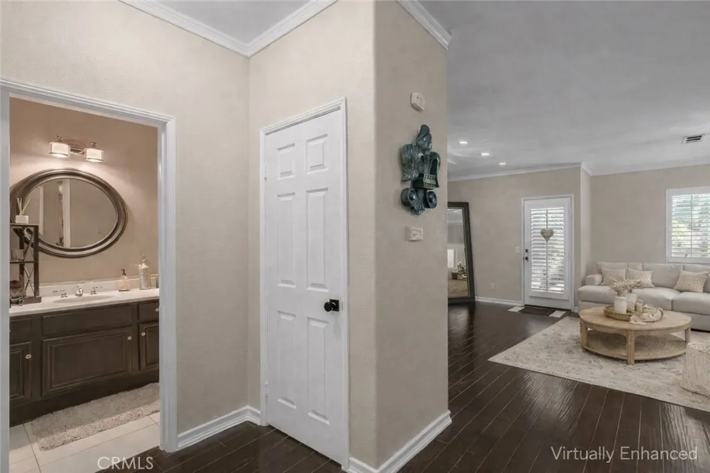 1360 Ashton Park Lane, Newbury Park, California 91320 home-pic-4