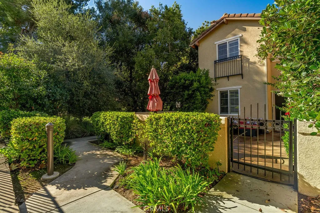 1360 Ashton Park Lane, Newbury Park, California 91320 home-pic-36